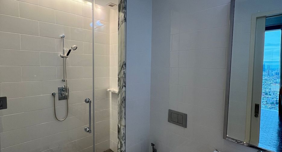 Condo en venta y en alquiler de 2 habitaciones en Sathon, Bangkok