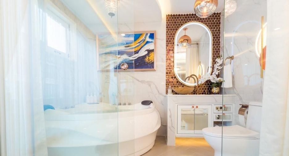 Reihenhaus zur Miete mit 4 Zimmer in Wang Thonglang, Bangkok