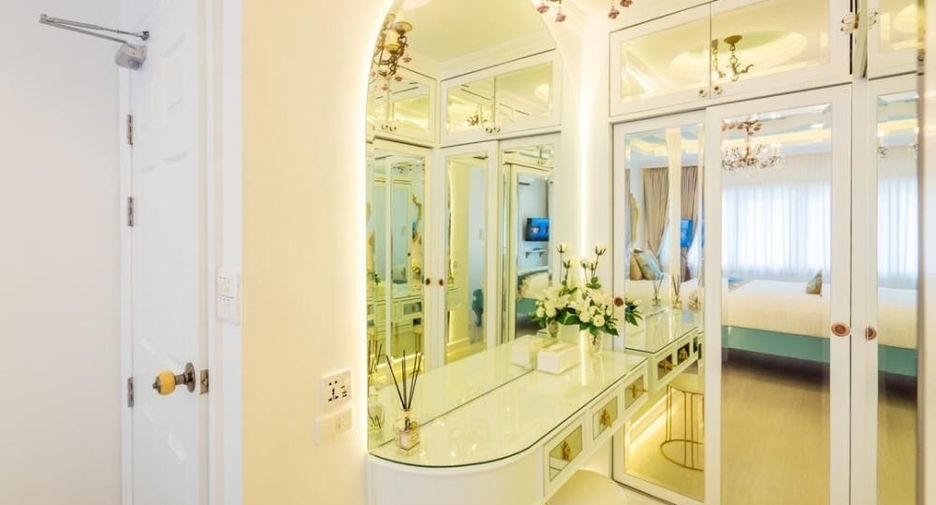 Reihenhaus zur Miete mit 4 Zimmer in Wang Thonglang, Bangkok