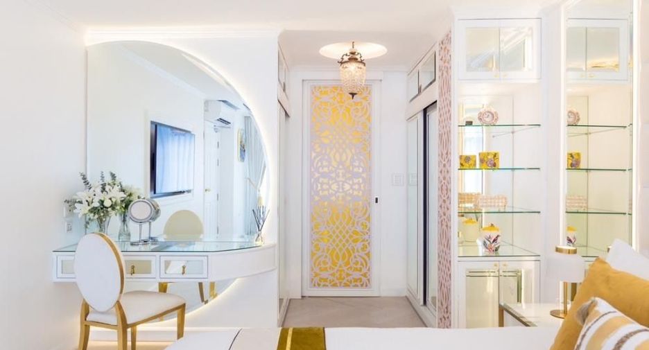 Reihenhaus zur Miete mit 4 Zimmer in Wang Thonglang, Bangkok