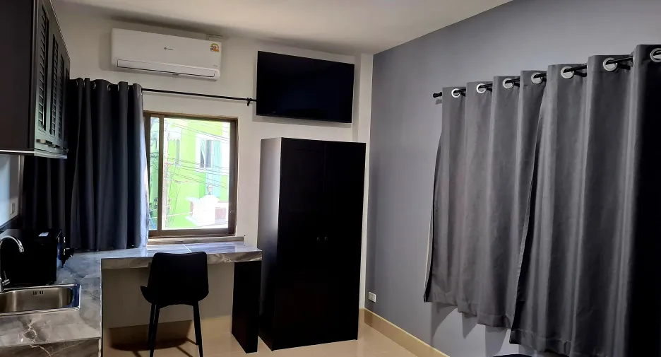 For sale 5 bedrooms apartment in Kathu, Phuket