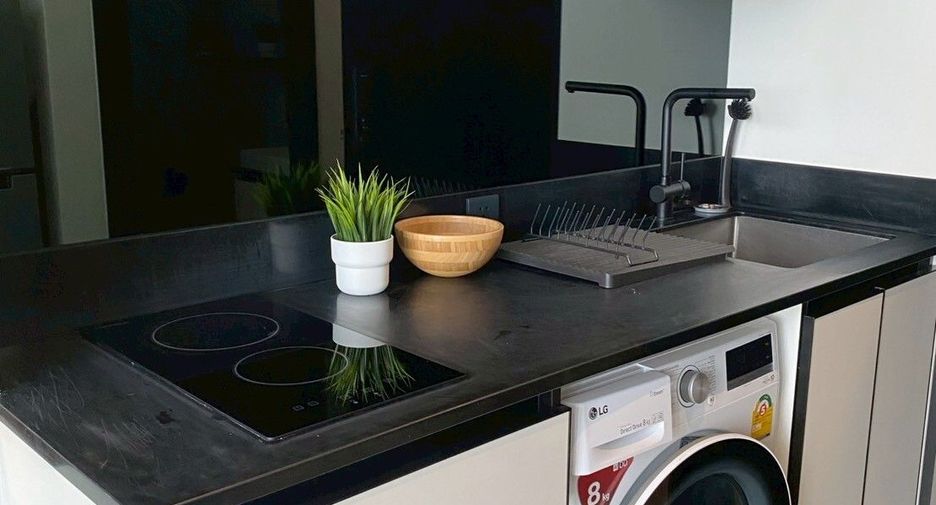 For rent studio condo in Khlong San, Bangkok