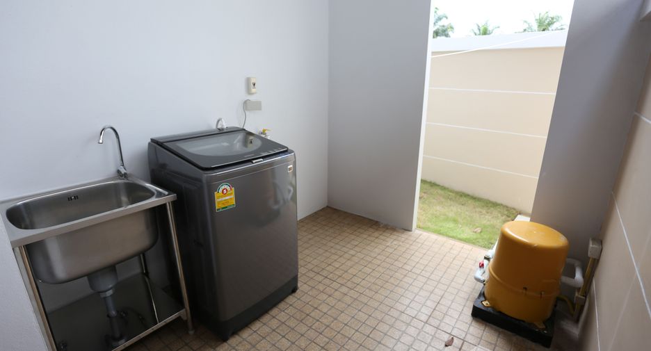 For sale 2 bedrooms villa in Mueang Krabi, Krabi