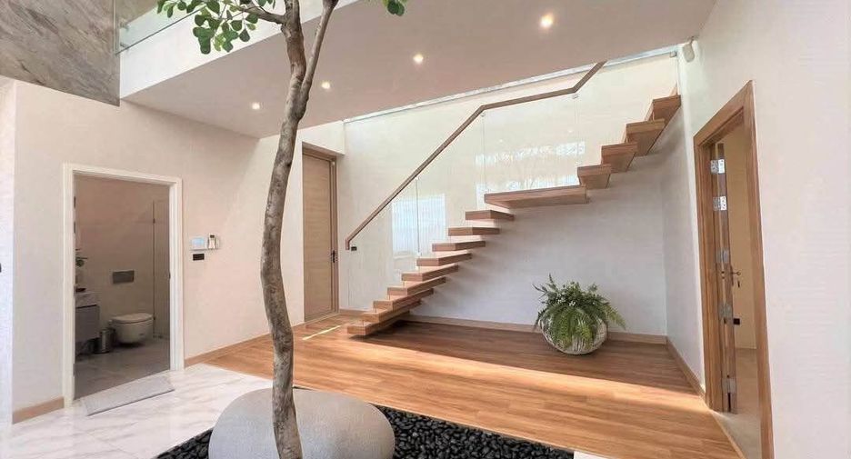 Villa en venta de 5 habitaciones en Lat Phrao, Bangkok