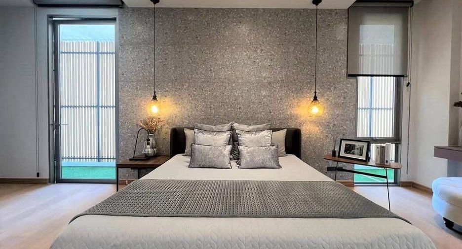 Villa en venta de 5 habitaciones en Lat Phrao, Bangkok