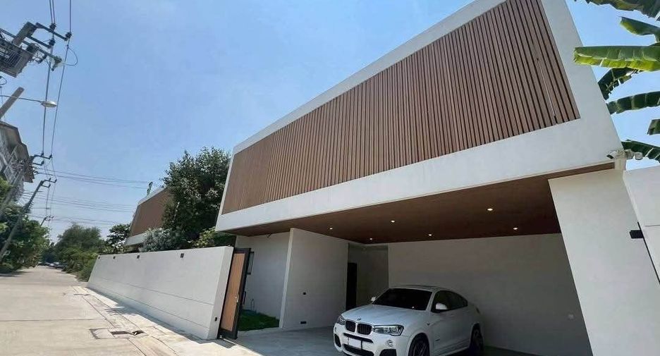 Villa en venta de 5 habitaciones en Lat Phrao, Bangkok