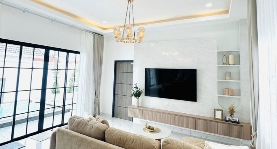 For sale 3 bedrooms house in East Pattaya, Pattaya