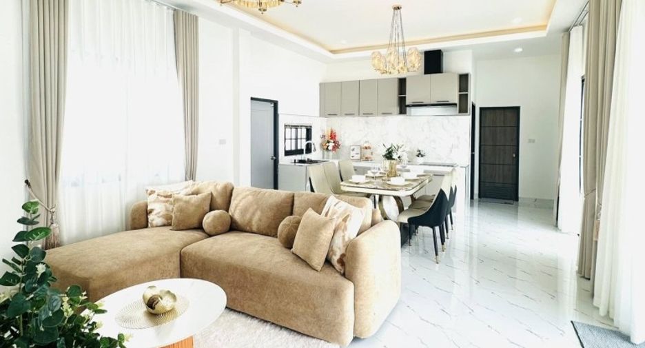 For sale 3 bedrooms house in East Pattaya, Pattaya