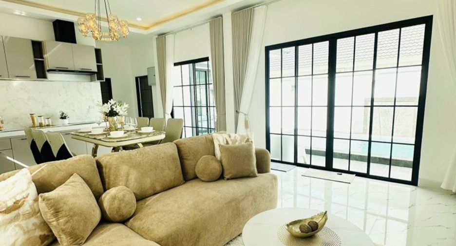 For sale 3 bedrooms house in East Pattaya, Pattaya