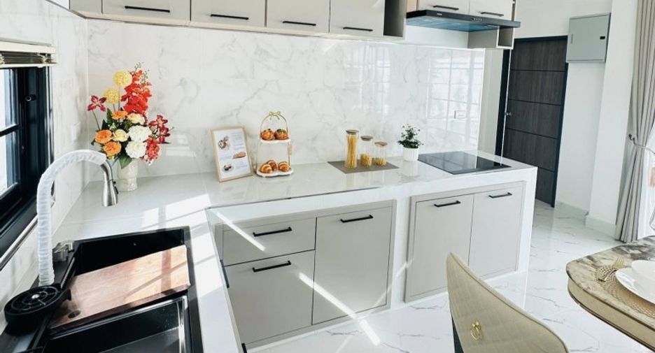 For sale 3 bedrooms house in East Pattaya, Pattaya