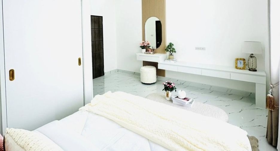 For sale 3 bedrooms house in East Pattaya, Pattaya