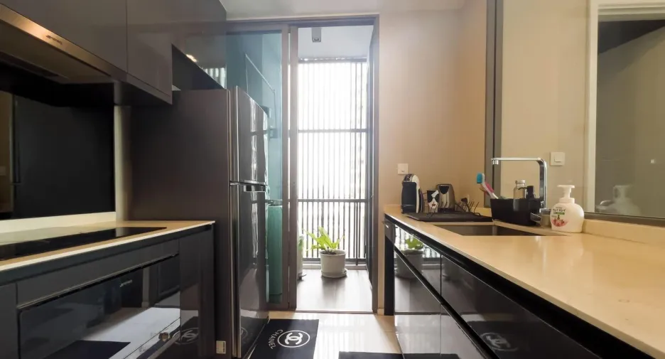 Wohnung zur Miete und zum Kauf mit 2 Zimmer in Khlong Toei, Bangkok