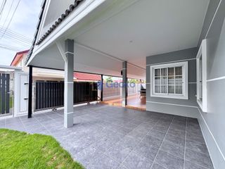 For sale 4 bedrooms house in Bang Lamung, Chonburi