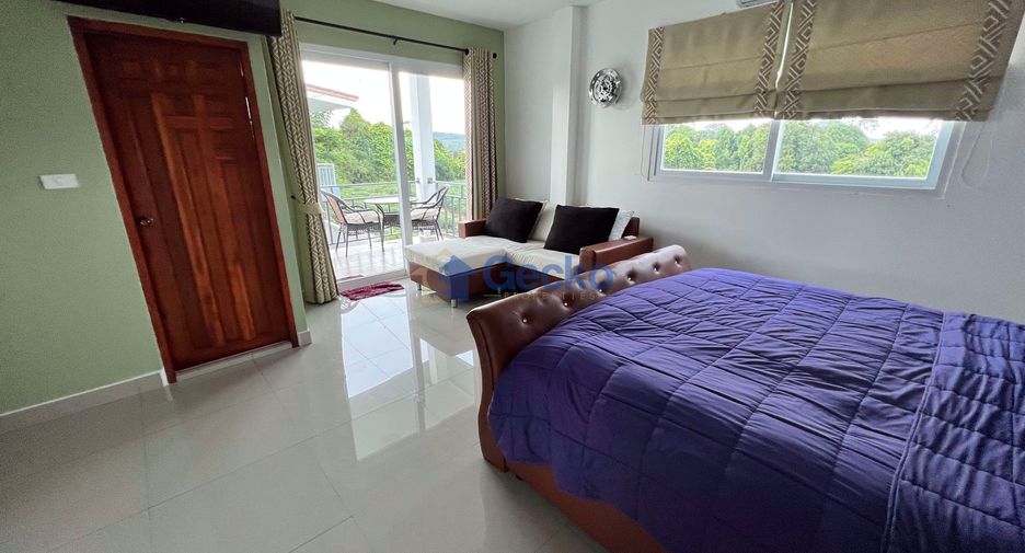 For sale 5 bedrooms house in Huay Yai, Pattaya