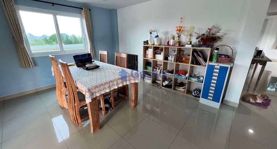 For sale 5 bedrooms house in Huay Yai, Pattaya