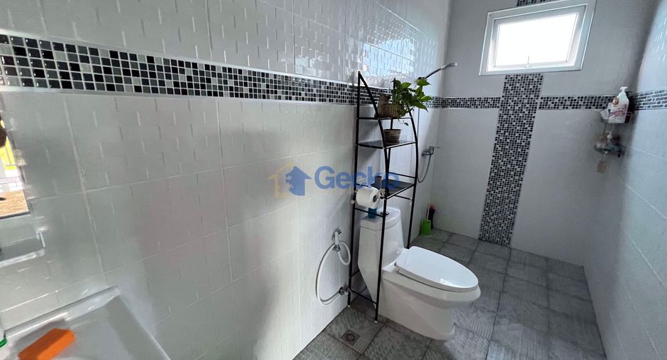 For sale 5 bedrooms house in Huay Yai, Pattaya