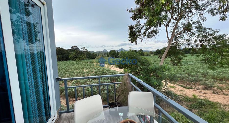 For sale 5 bedrooms house in Huay Yai, Pattaya