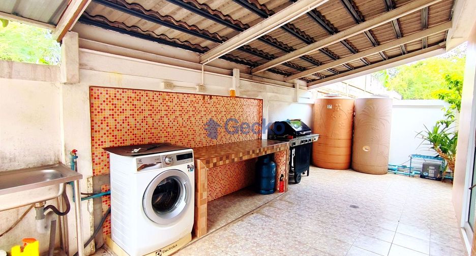 For sale 3 bedrooms house in Sattahip, Chonburi