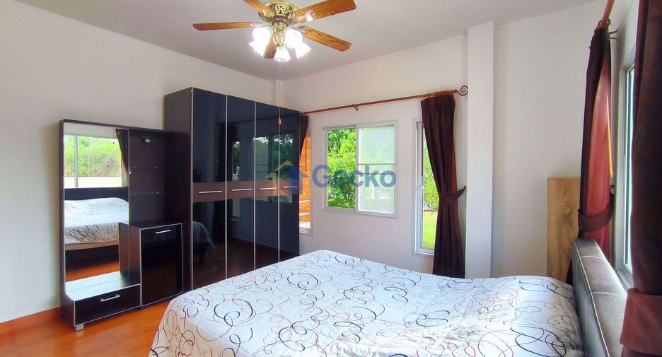 For sale 3 bedrooms house in Sattahip, Chonburi