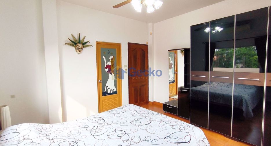 For sale 3 bedrooms house in Sattahip, Chonburi