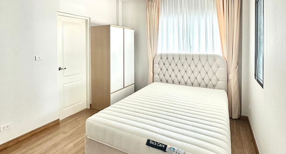 For rent 4 bedrooms house in Don Mueang, Bangkok
