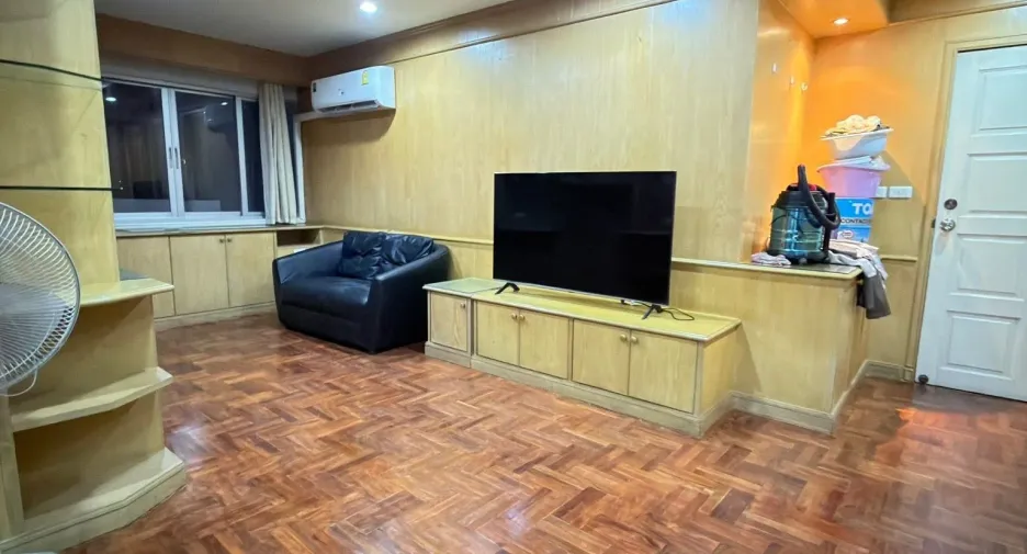 For rent 2 ベッドルーム condo in Watthana, Bangkok