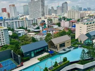 For rent 1 bed condo in Huai Khwang, Bangkok