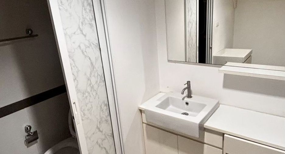 For rent and for sale 2 bedrooms condo in Ratchathewi, Bangkok