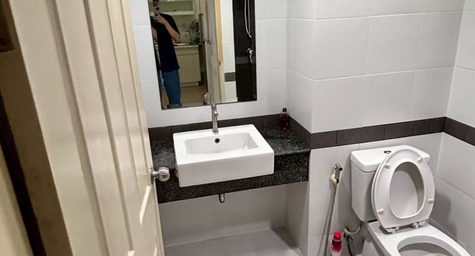 For rent and for sale 2 bedrooms condo in Ratchathewi, Bangkok