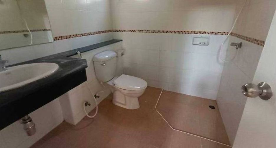 Casa en venta de 3 habitaciones en Bang Phli, Samut Prakan
