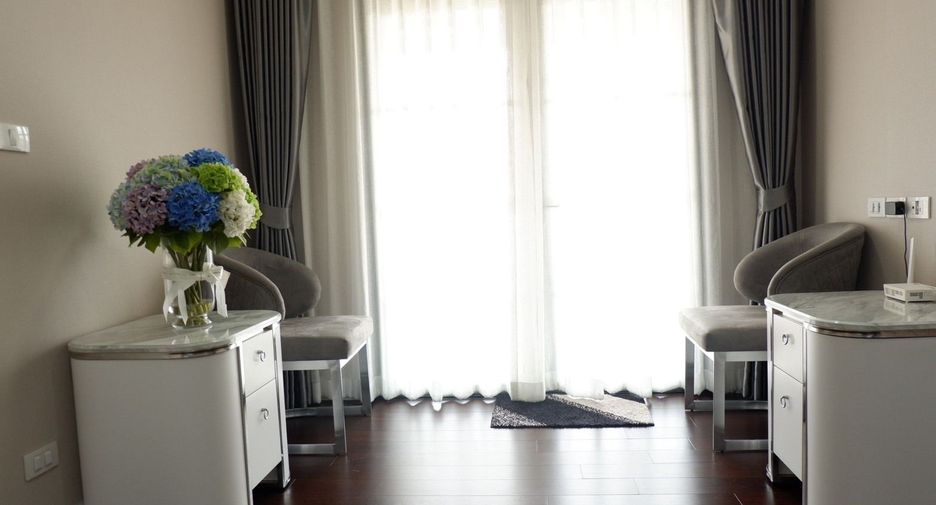 Haus zum Kauf mit 6 Zimmer in Bang Phli, Samut Prakan