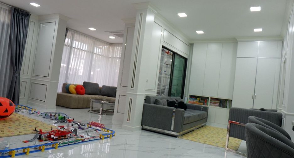 Haus zum Kauf mit 6 Zimmer in Bang Phli, Samut Prakan