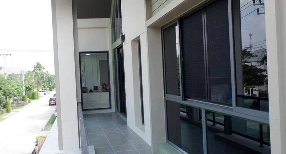 Haus zum Kauf mit 6 Zimmer in Bang Phli, Samut Prakan