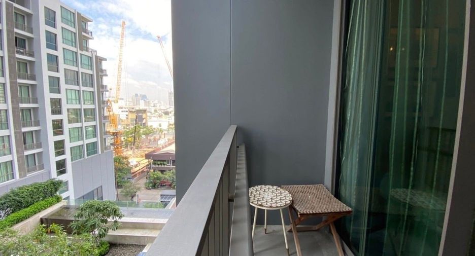 For rent 1 bed condo in Watthana, Bangkok