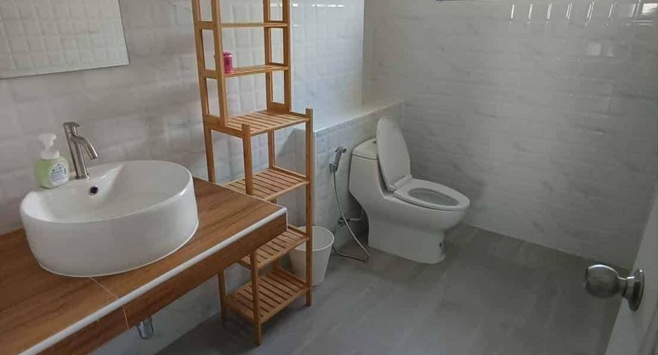 Haus zur Miete mit 3 Zimmer in Mueang Chiang Mai, Chiang Mai
