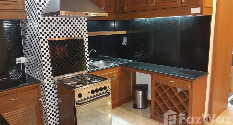 Condo en alquiler de 3 habitaciones en Mueang Chiang Mai, Chiang Mai