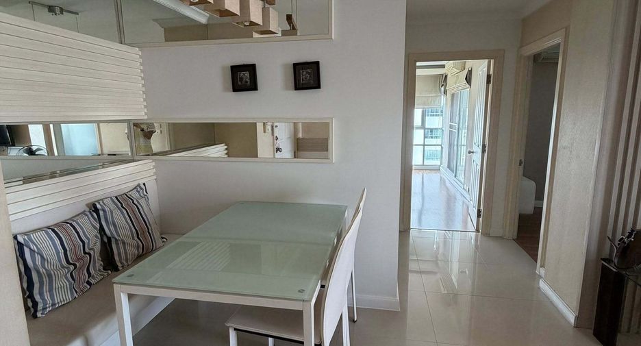 For rent 2 ベッドルーム condo in Huai Khwang, Bangkok