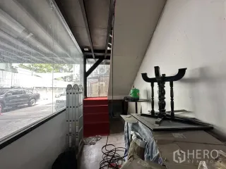 出租 商业空间 在 Watthana, 曼谷
