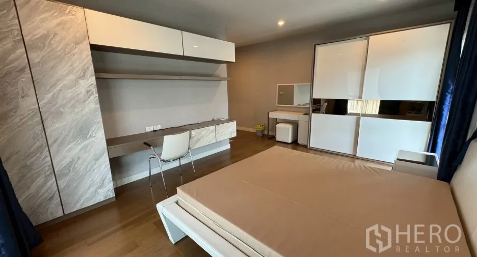 Casa en alquiler de 4 habitaciones en Prawet, Bangkok