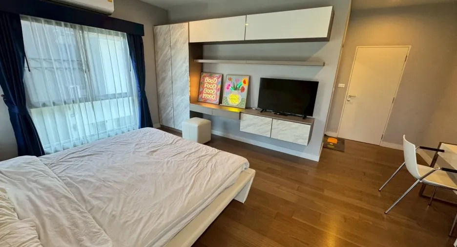 Casa en alquiler de 4 habitaciones en Prawet, Bangkok