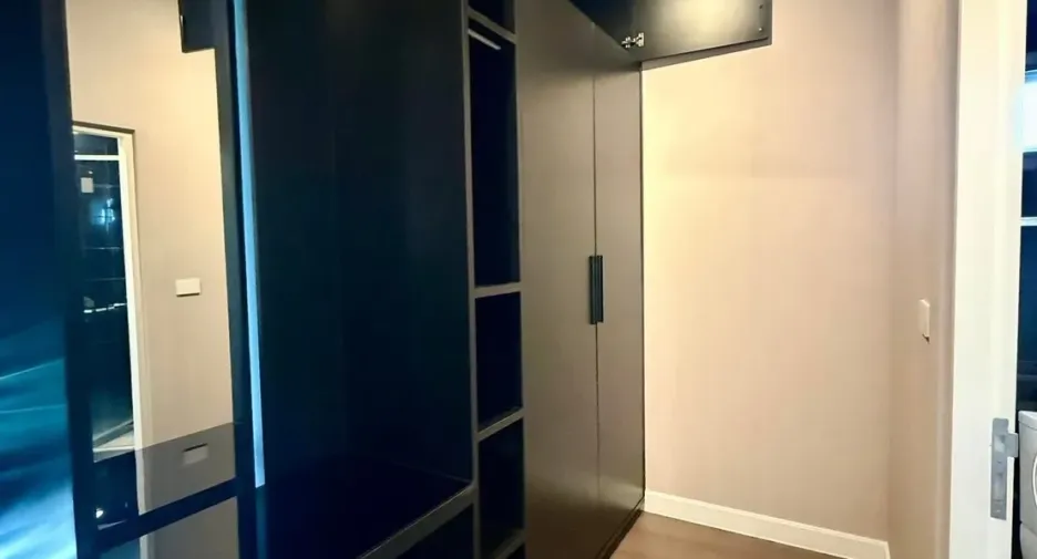 Casa en alquiler de 4 habitaciones en Bang Kapi, Bangkok