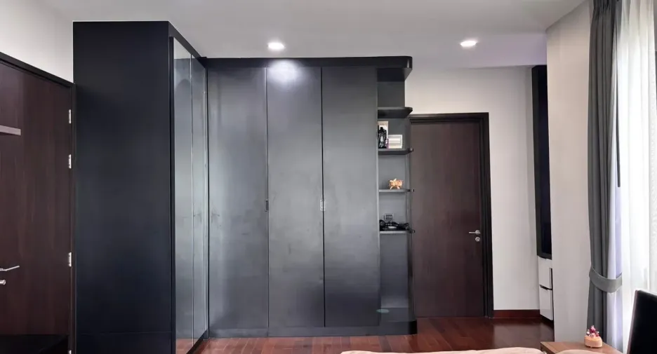 Haus zur Miete mit 4 Zimmer in Lat Krabang, Bangkok