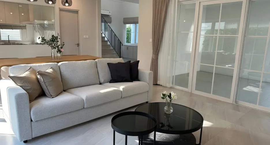 For rent 4 bedrooms house in Bang Phli, Samut Prakan