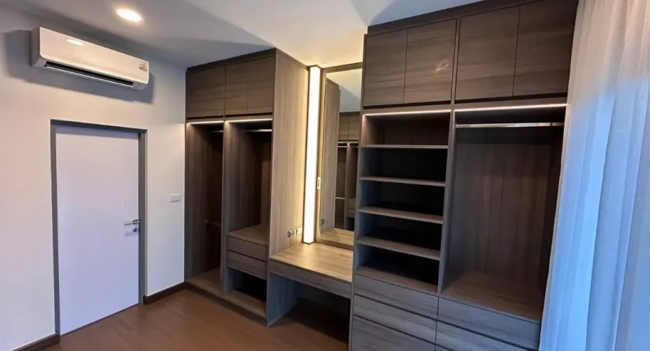 For rent 4 bedrooms house in Bang Phli, Samut Prakan