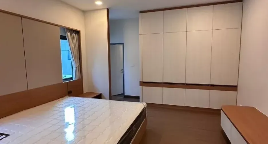 For rent 4 bedrooms house in Bang Phli, Samut Prakan
