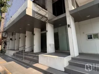 出租 商业空间 在 Khlong Toei, 曼谷