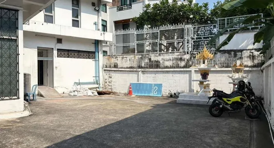 出租 商业空间 在 Khlong Toei, 曼谷