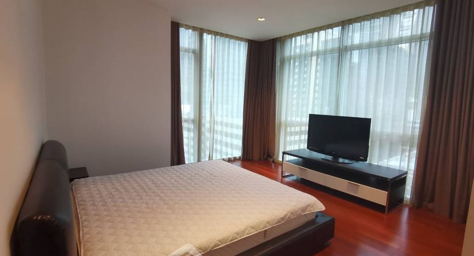 Condo en alquiler de 3 habitaciones en Pathum Wan, Bangkok