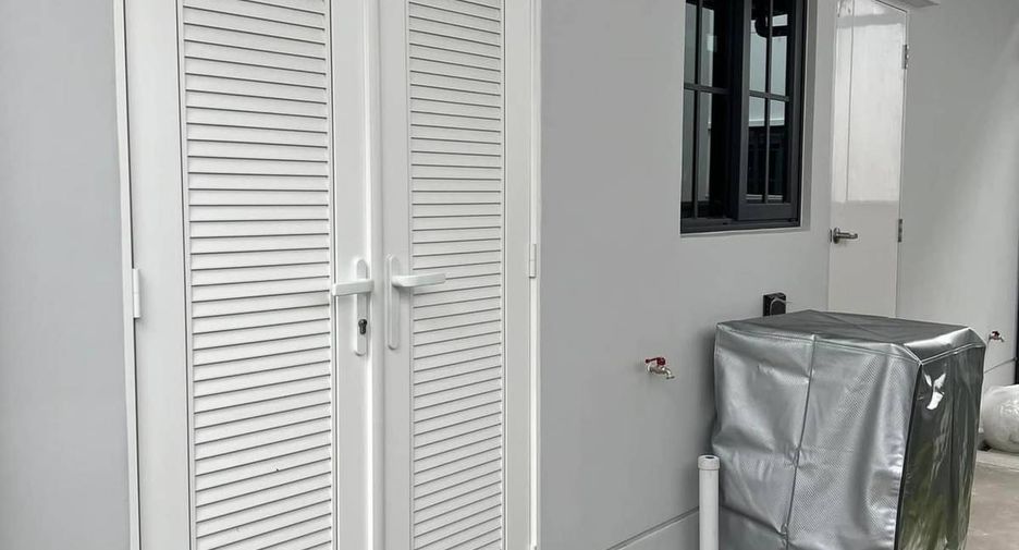 出租 4 卧室 独立屋 在 Bang Phli, Samut Prakan