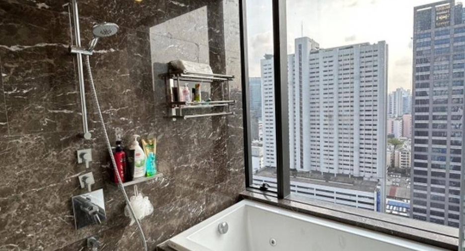 À vendre 2 chambres condo à Bang Rak, Bangkok